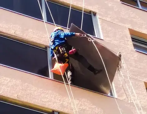 travaux d'accès difficile Laval-1